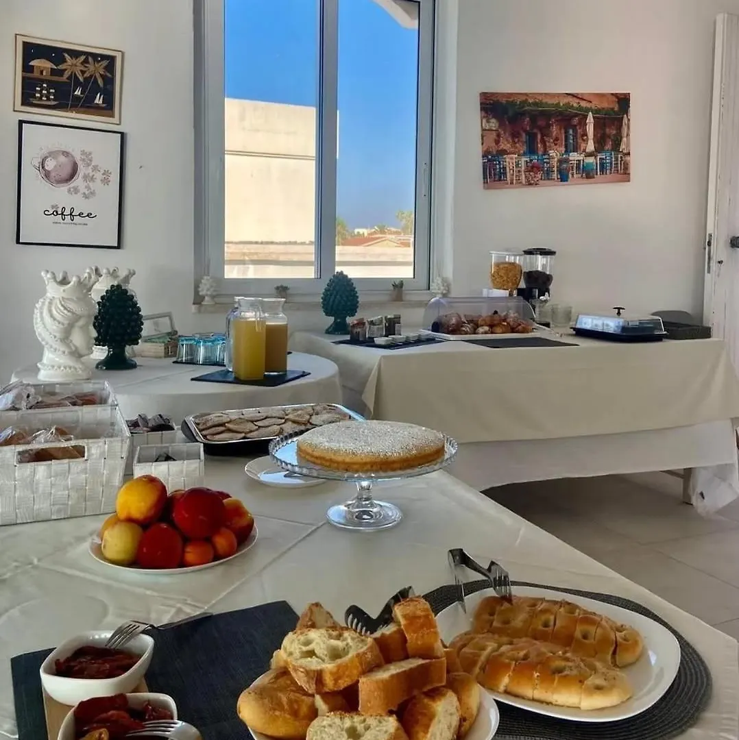 La Riva Hotel Lido di Noto 0*,