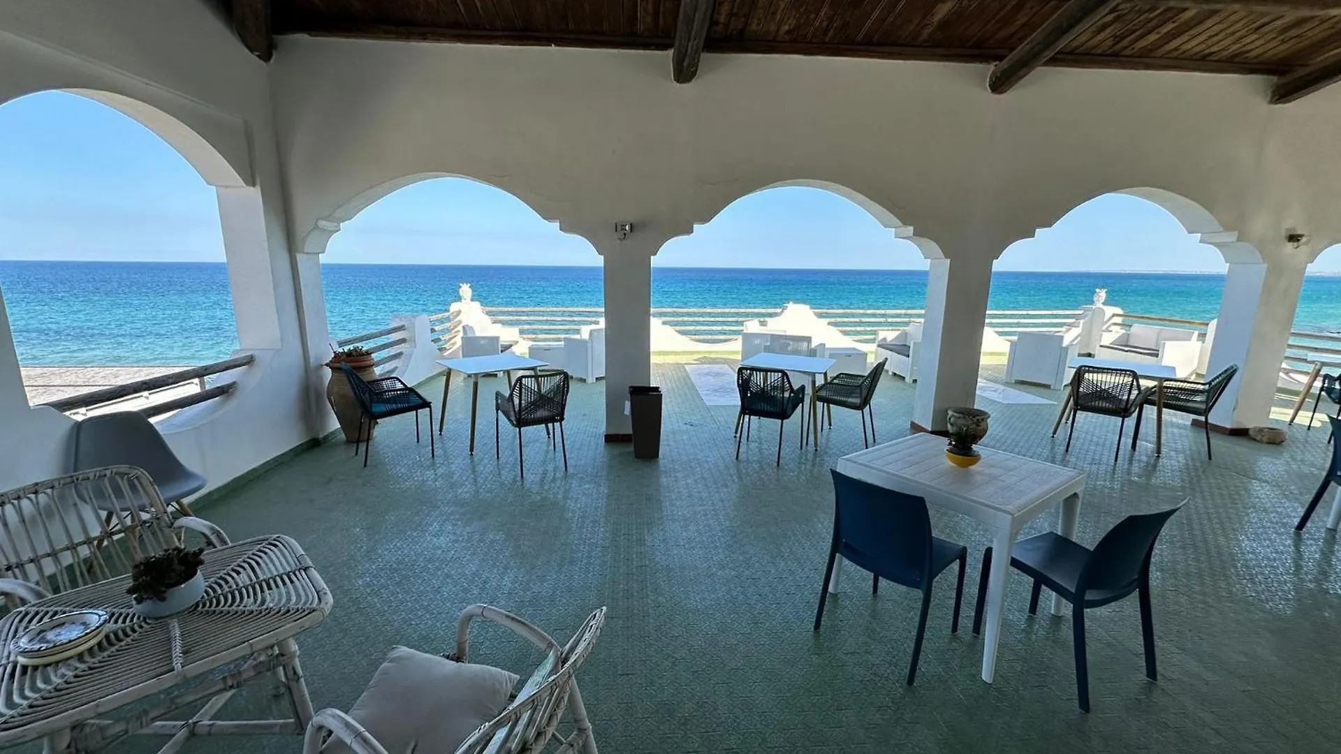 La Riva Hotel Lido di Noto 0*,
